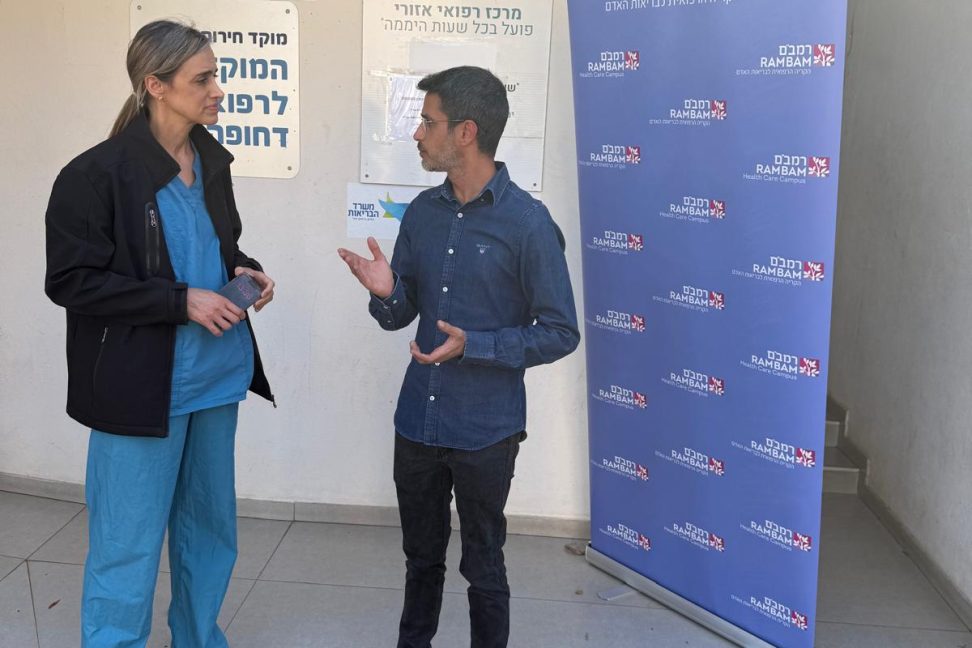 Dr. Michal Mekel and Kiryat Shmona Mayor Avichai Stern
