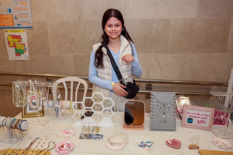 Teen fighting Leukemia